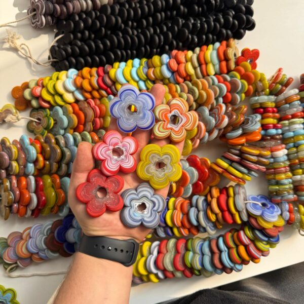 Matte Random Color - 4 cm -Round Shape-