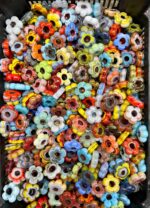 Random Color Flowers -2 cm- Thick Style -100 pcs