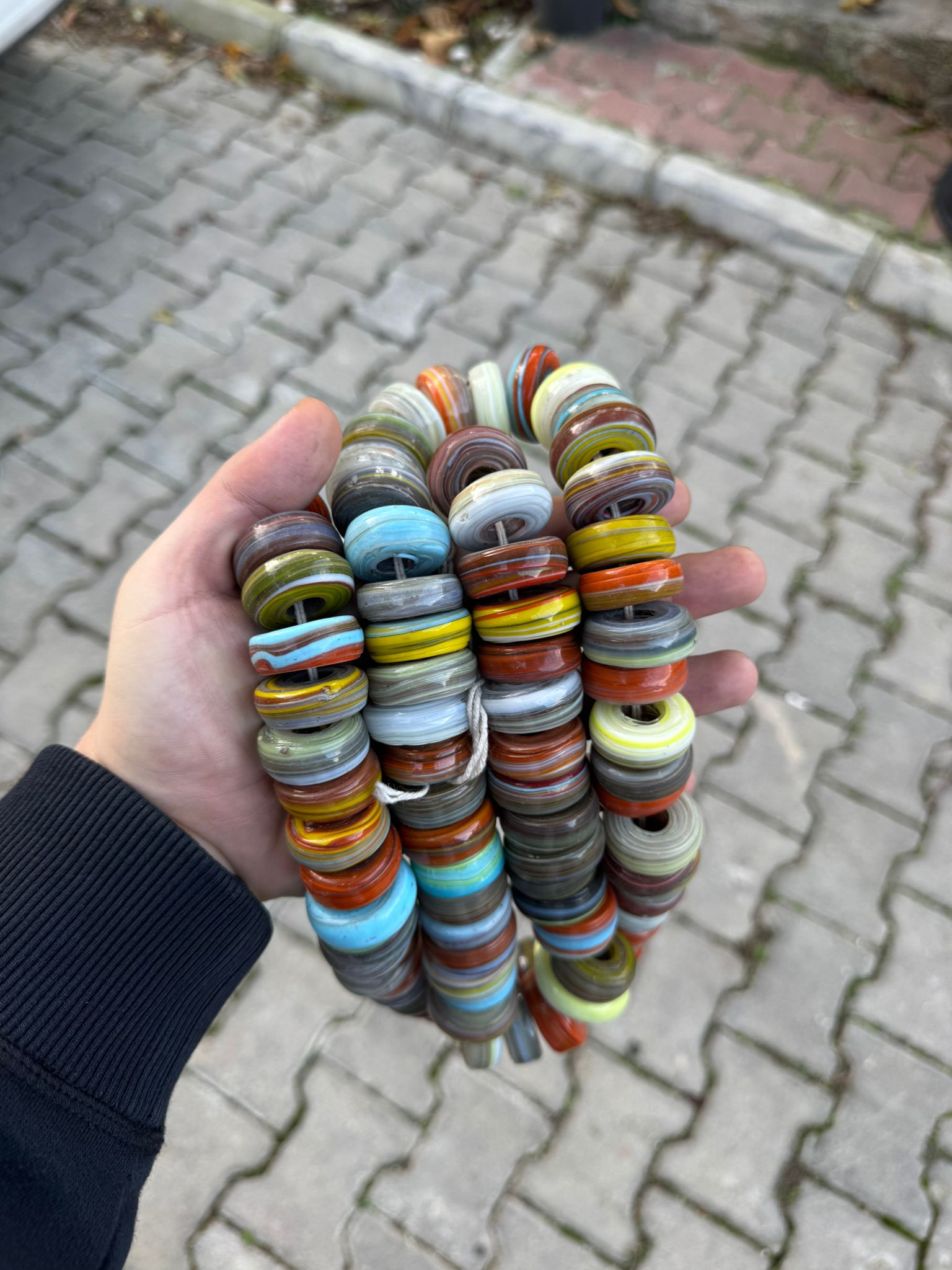 WhatsApp Image 2025-11-18 at 5.54.54 PM Random Color Round Beads -3 cm- 50 pcs - Image 1